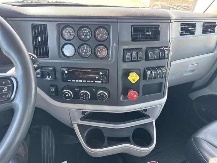 2024 Peterbilt 567-3