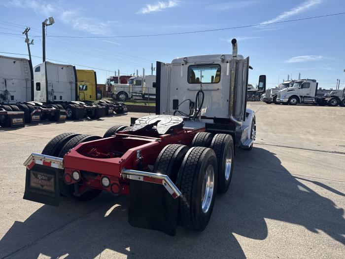 2024 Peterbilt 567-28