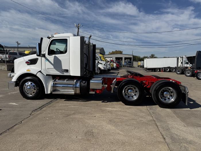 2024 Peterbilt 567-31
