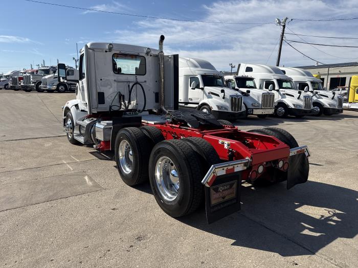 2024 Peterbilt 567-31