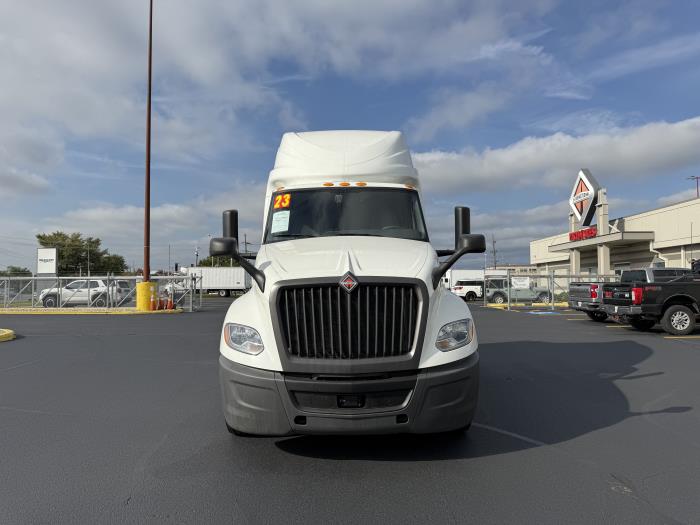 2023 International LT625-1