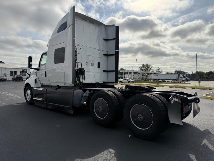 2023 International LT625-7