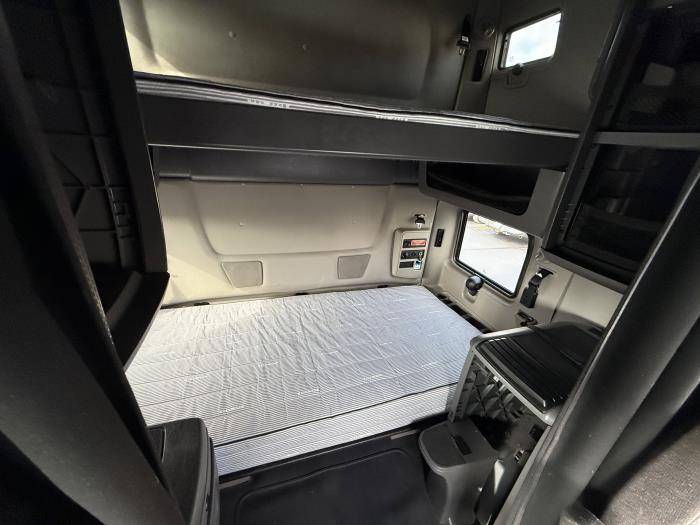 2023 International LT625-14