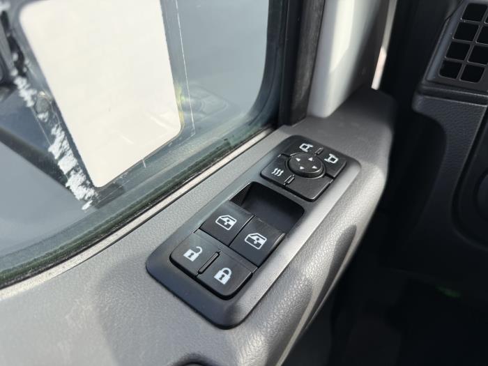 2023 International LT625-16