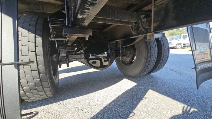 2020 Peterbilt 348-11