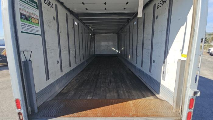 2020 Peterbilt 348-13