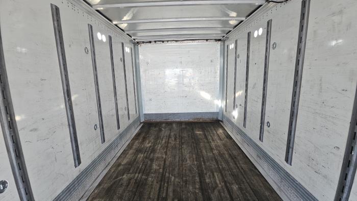 2020 Peterbilt 348-16