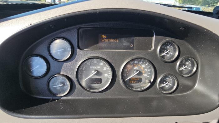 2020 Peterbilt 348-20
