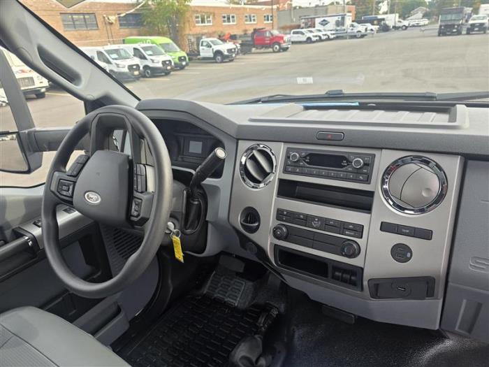 2027 Ford F-650-12