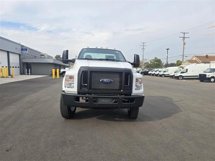 2027 Ford F-650-2