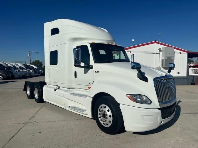2022 International LT625-14