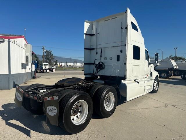 2022 International LT625-16