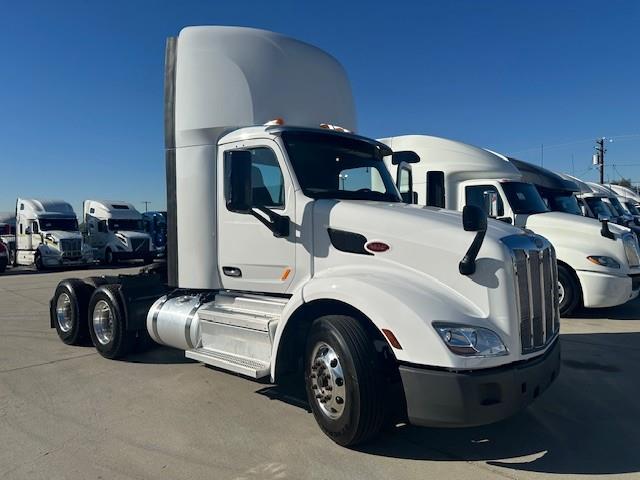 2021 Peterbilt 579-9