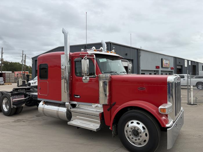 2027 Peterbilt 589-8