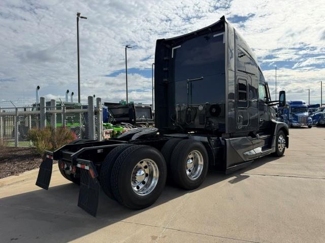 2023 Kenworth T680-5