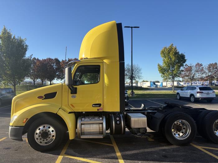 2021 Peterbilt 579-1