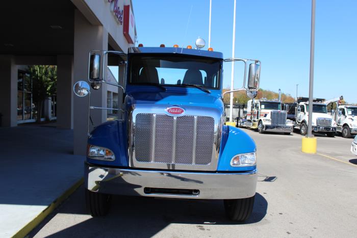 2021 Peterbilt 337-1