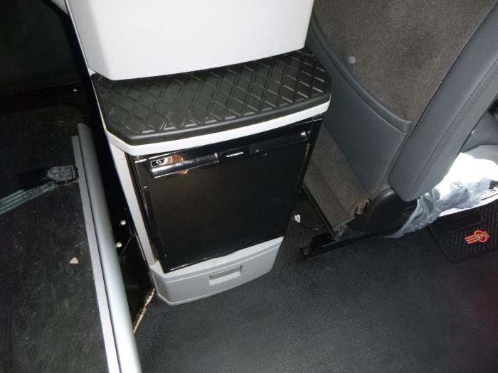 2023 Kenworth T680-23