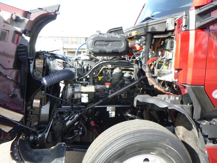 2023 Kenworth T680-25