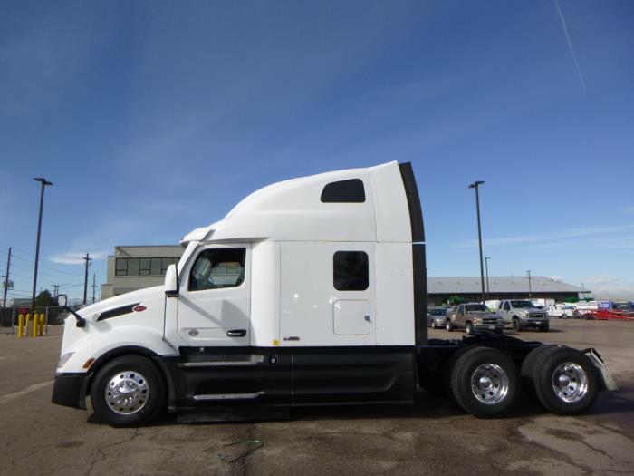 2023 Peterbilt 579-1