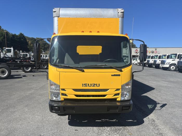 2018 Isuzu NPR-1