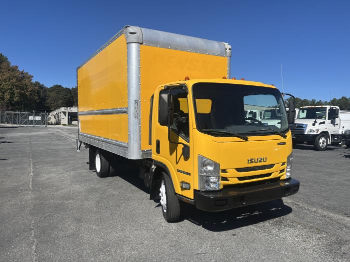 2018 Isuzu NPR-2