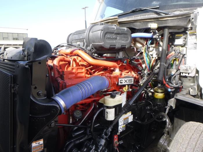 2023 Peterbilt 579-24