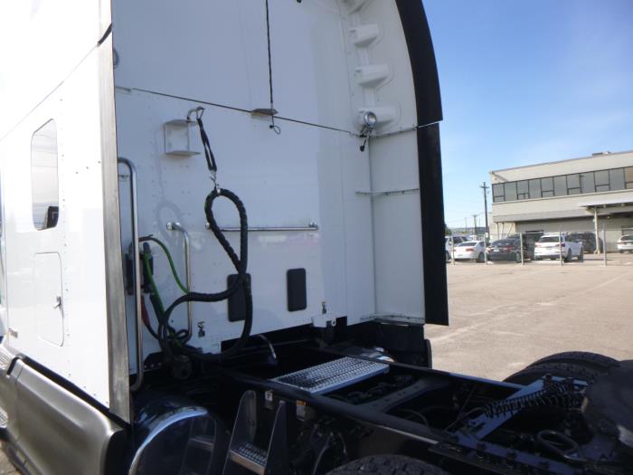 2023 Peterbilt 579-30