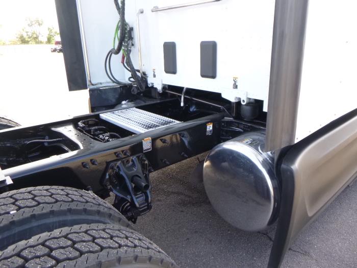 2023 Peterbilt 579-35