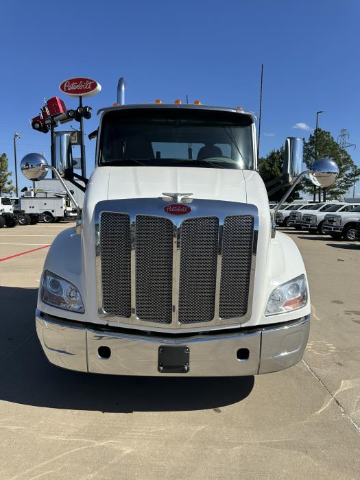 2022 Peterbilt 579-2