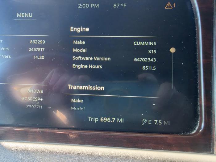 2023 Peterbilt 389-31