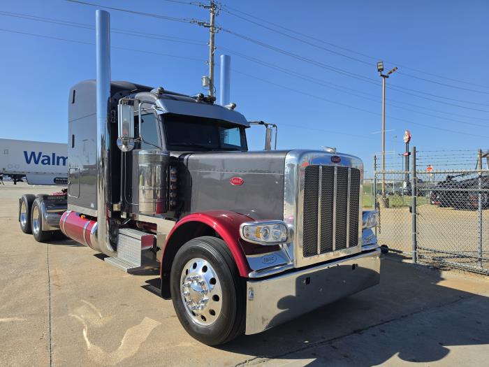 2023 Peterbilt 389-11