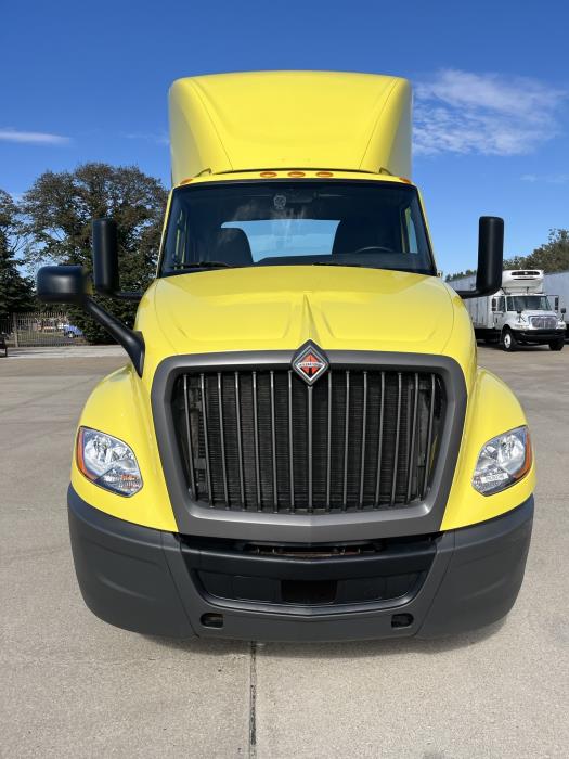 2023 International LT625-8