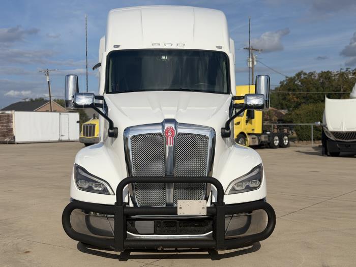 2024 Kenworth T680-1