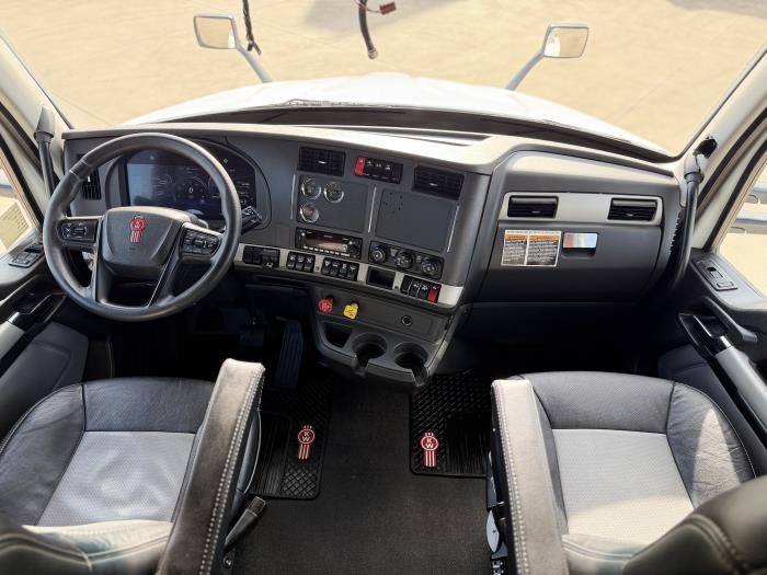 2024 Kenworth T680-20