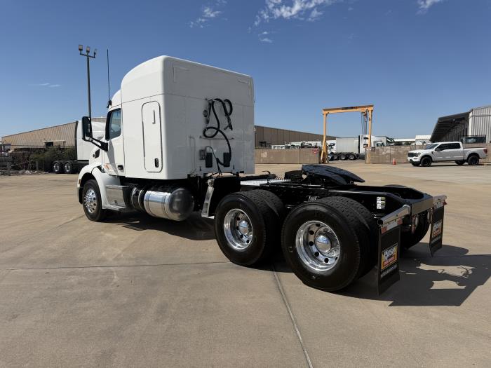 2022 Peterbilt 579-2