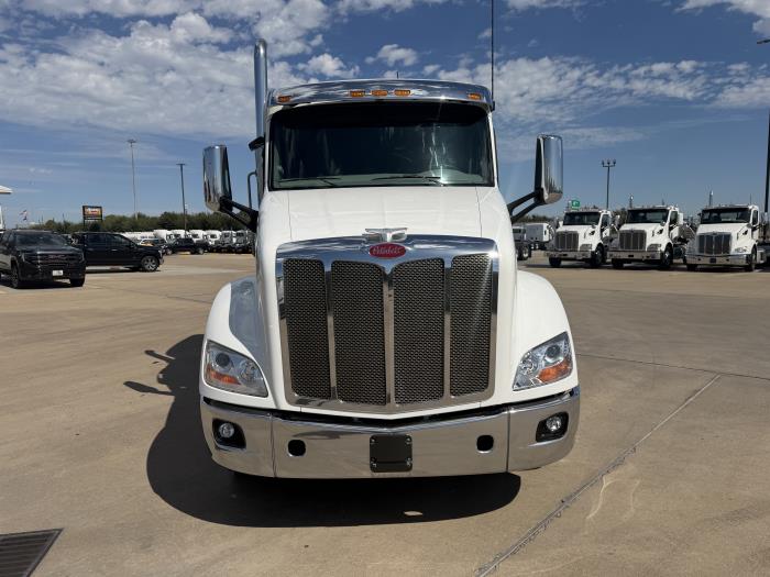 2022 Peterbilt 579-7