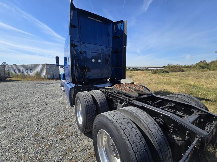 2022 International LT625-3