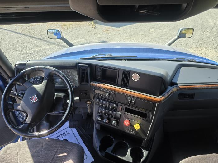 2022 International LT625-6