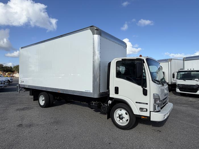 2026 Isuzu NRR-8