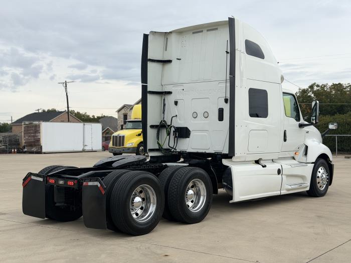 2022 International LT625-4