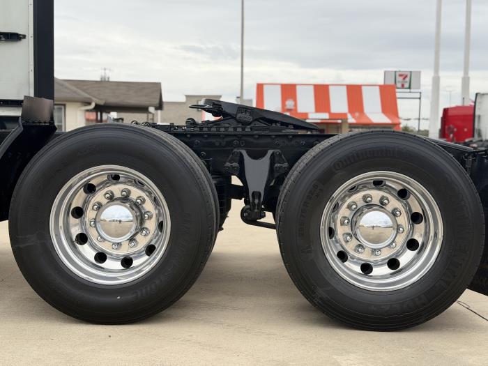 2022 International LT625-9