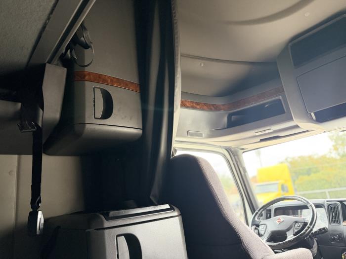 2022 International LT625-24