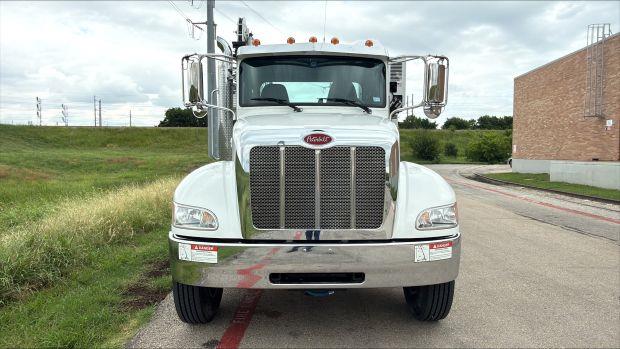 2022 Peterbilt 337-23