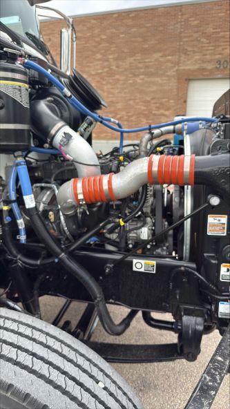2022 Peterbilt 337-30