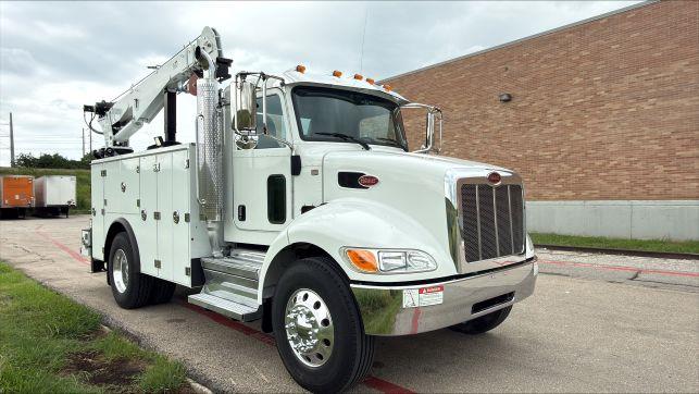 2022 Peterbilt 337-31