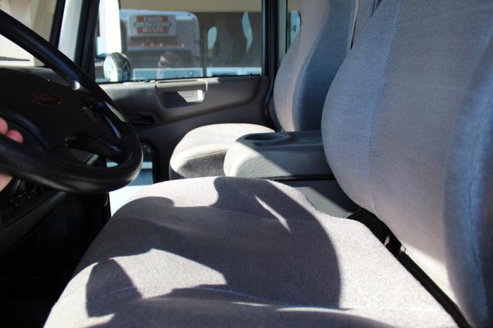 2022 Peterbilt 337-9