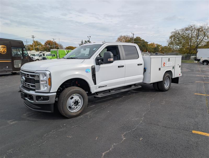New 2027 Ford F-350 - photo 1