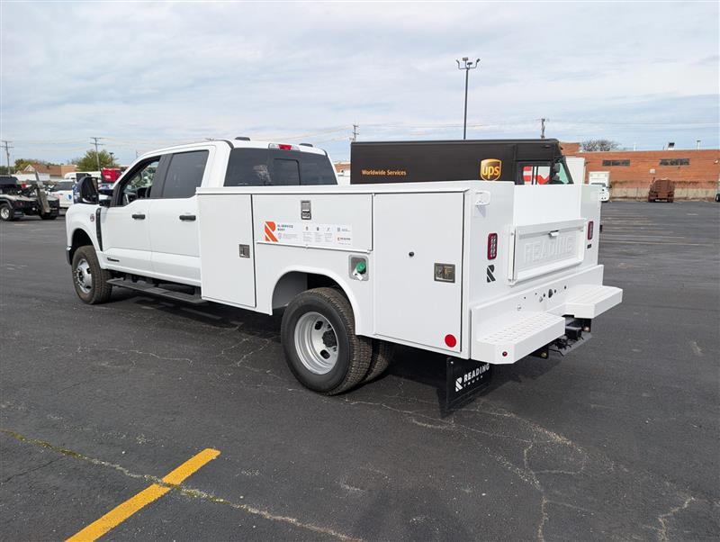 New 2027 Ford F-350 - photo 2
