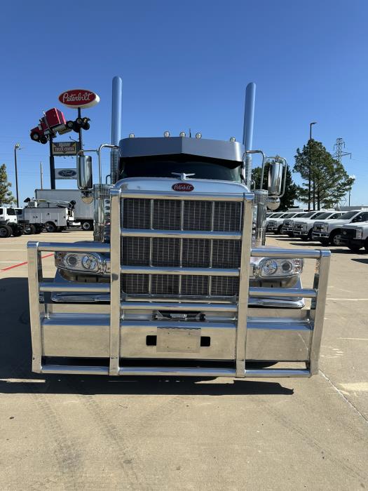 2026 Peterbilt 589-2